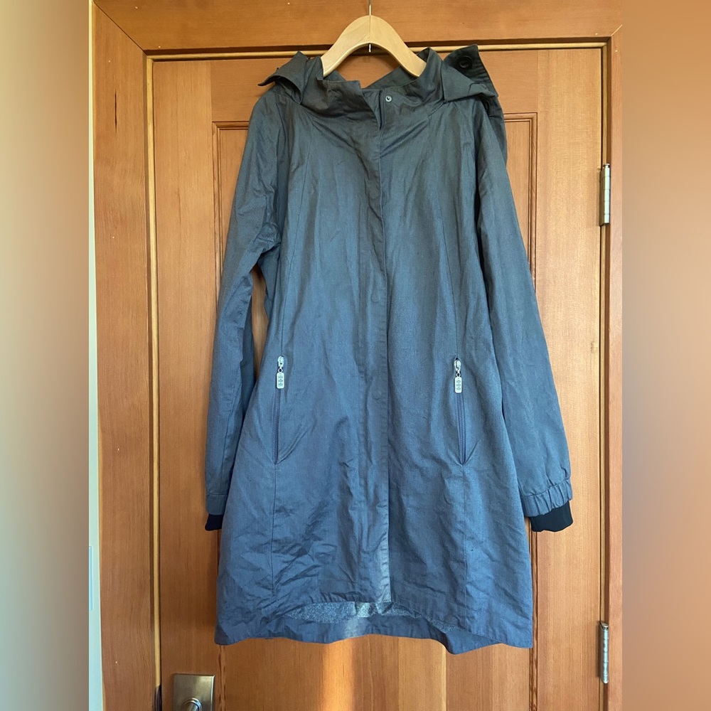 Three Stones | Charcoal Winter Coat